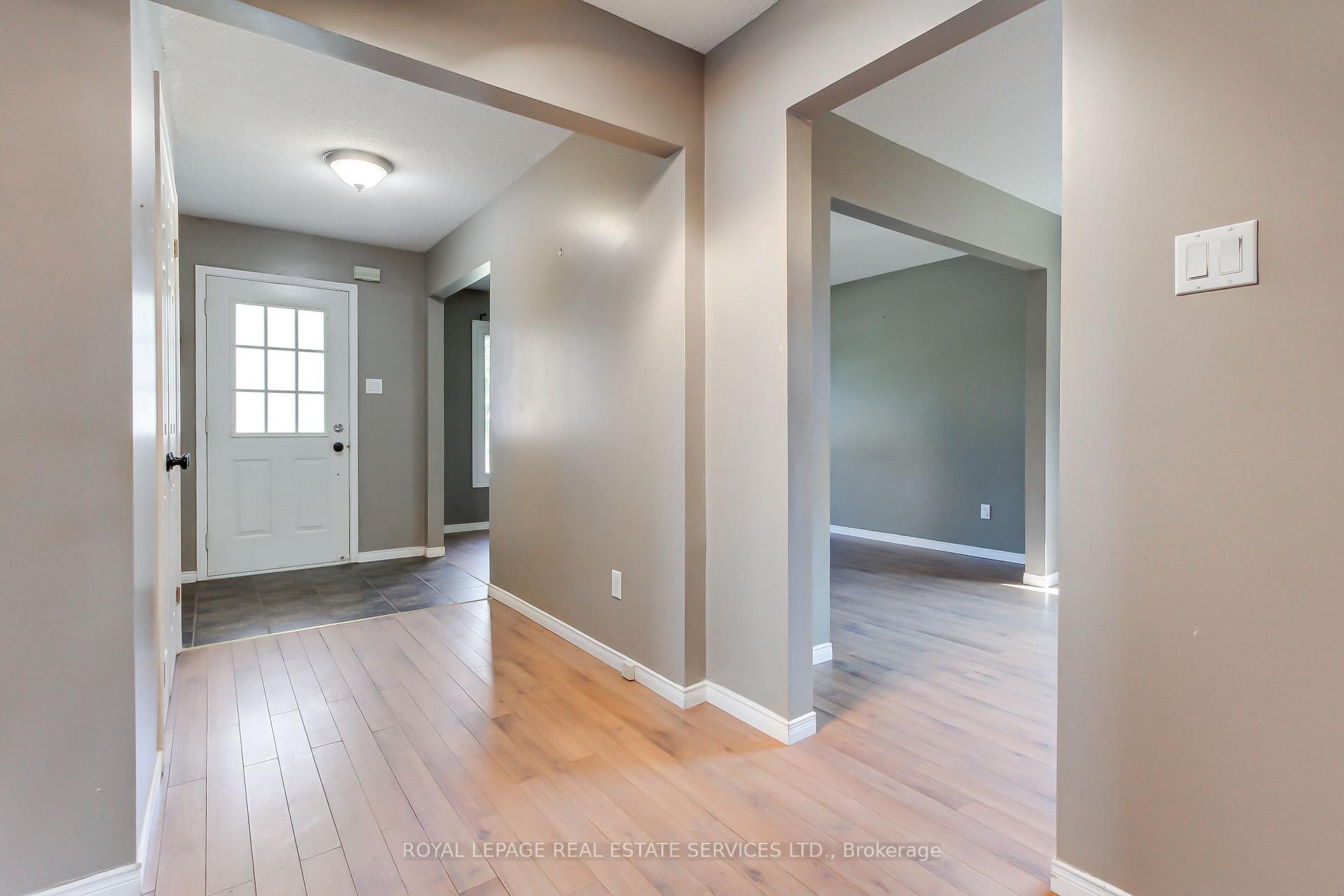 Photo 5 of 51 Nottawasaga Drive, Essa, Angus — HOMEH