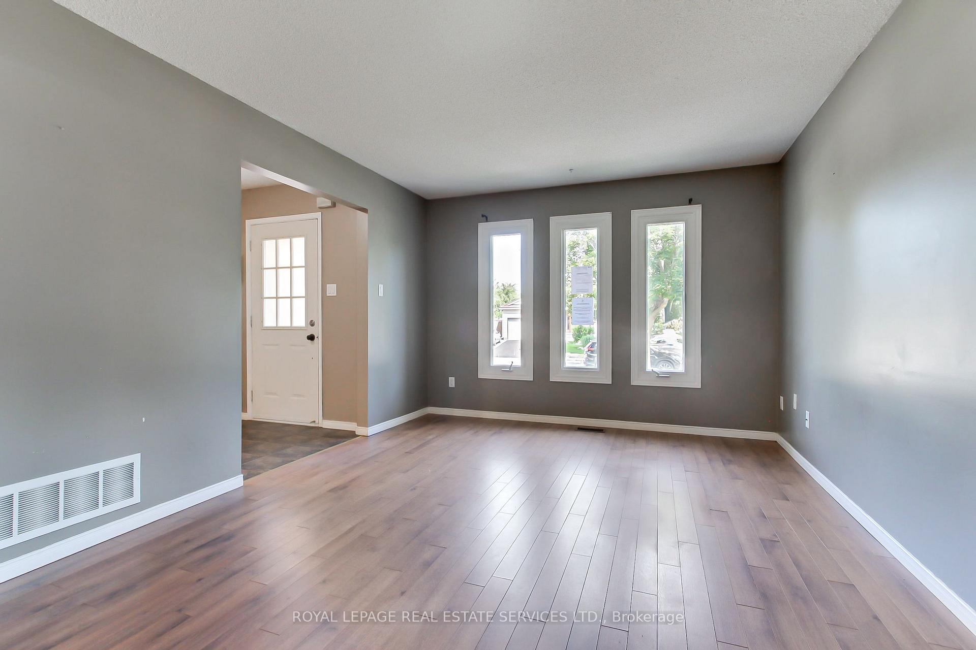 Photo 6 of 51 Nottawasaga Drive, Essa, Angus — HOMEH