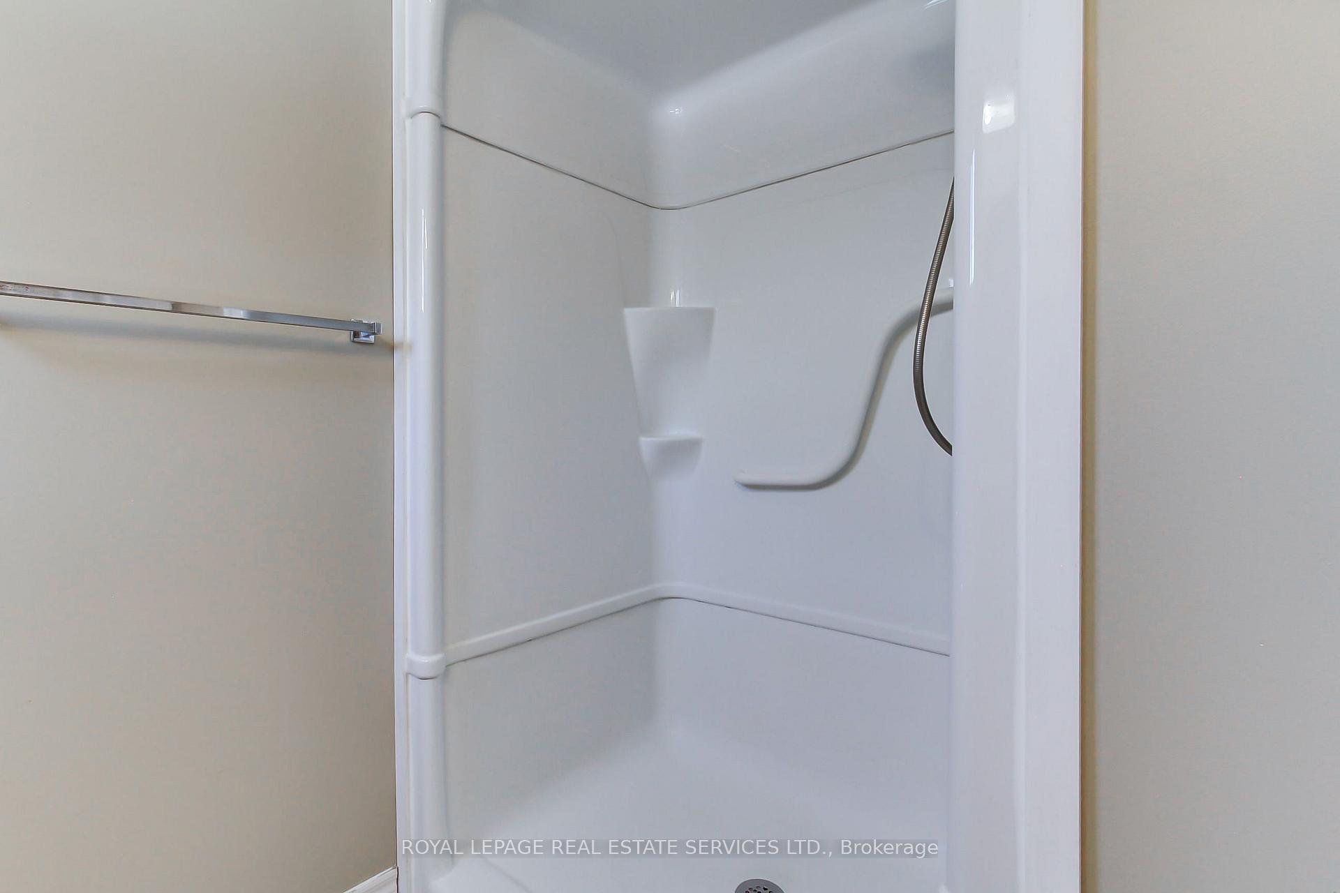 Photo 21 of 51 Nottawasaga Drive, Essa, Angus — HOMEH