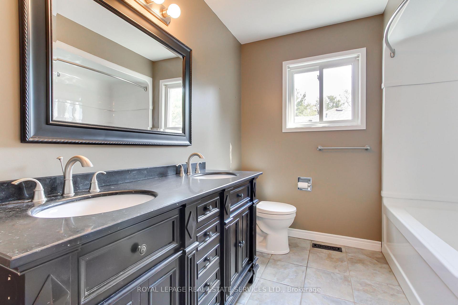 Photo 26 of 51 Nottawasaga Drive, Essa, Angus — HOMEH
