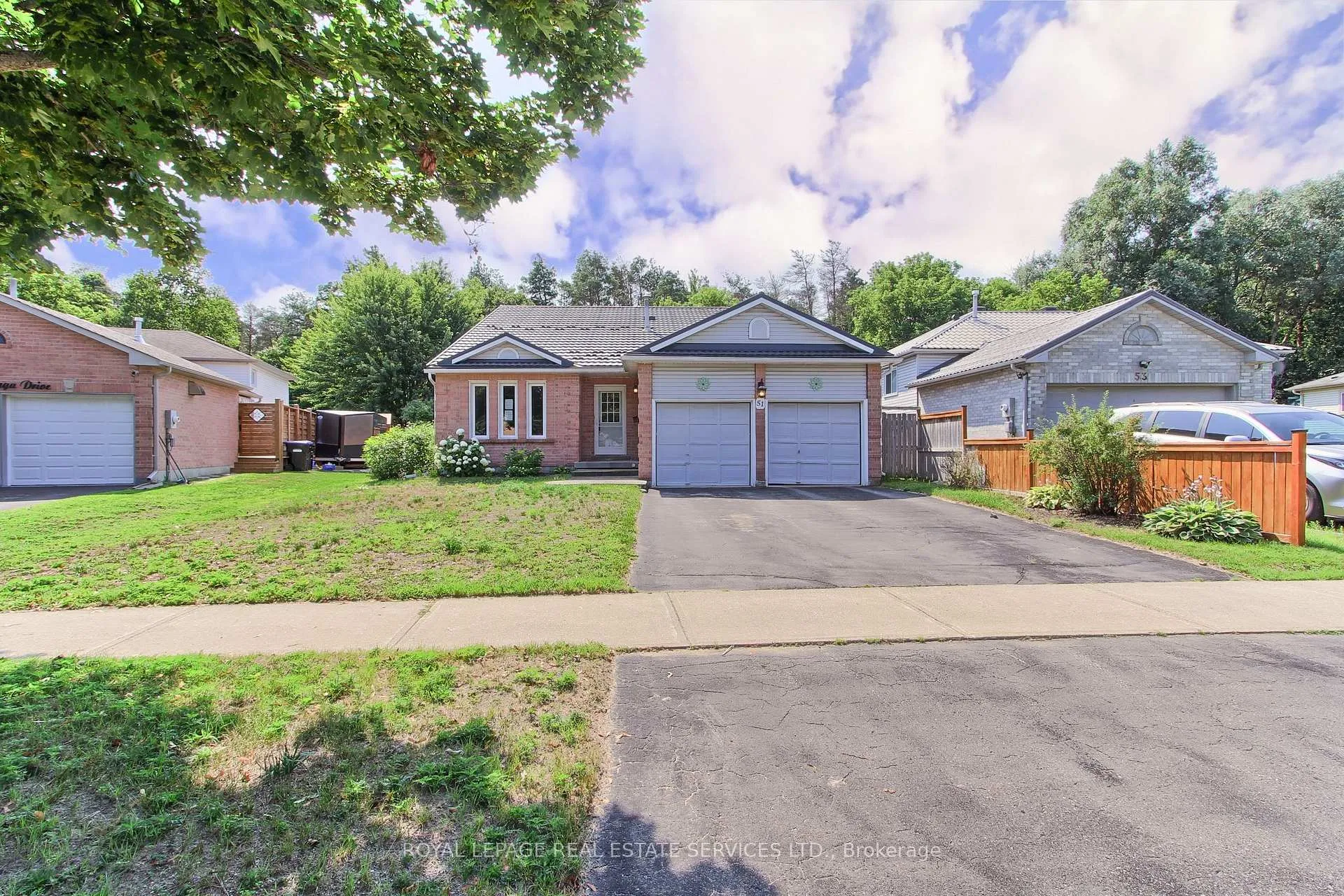 Photo 2 of 51 Nottawasaga Drive, Essa, Angus — HOMEH
