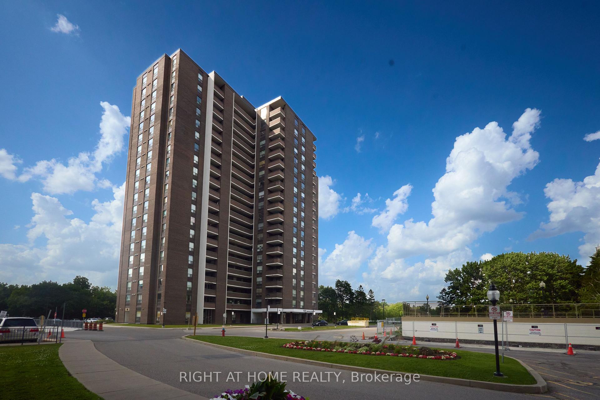 Photo 2 of Unit 808, 1535 Lakeshore Road E, Mississauga, Lakeview — HOMEH