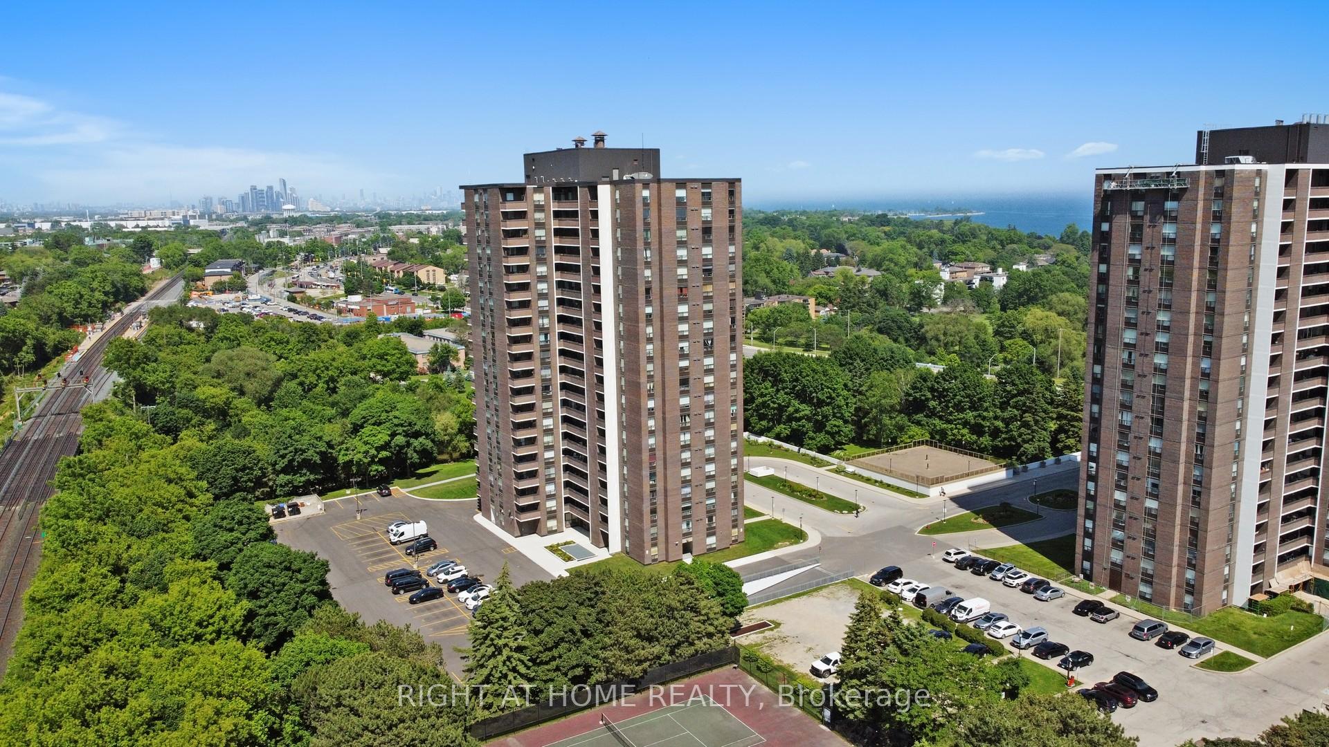 Photo 22 of Unit 808, 1535 Lakeshore Road E, Mississauga, Lakeview — HOMEH