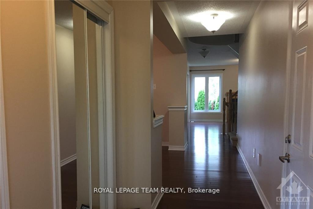 Photo 2 of 2316 River Mist Road, Ottawa, Barrhaven - Half Moon Bay — HOMEH
