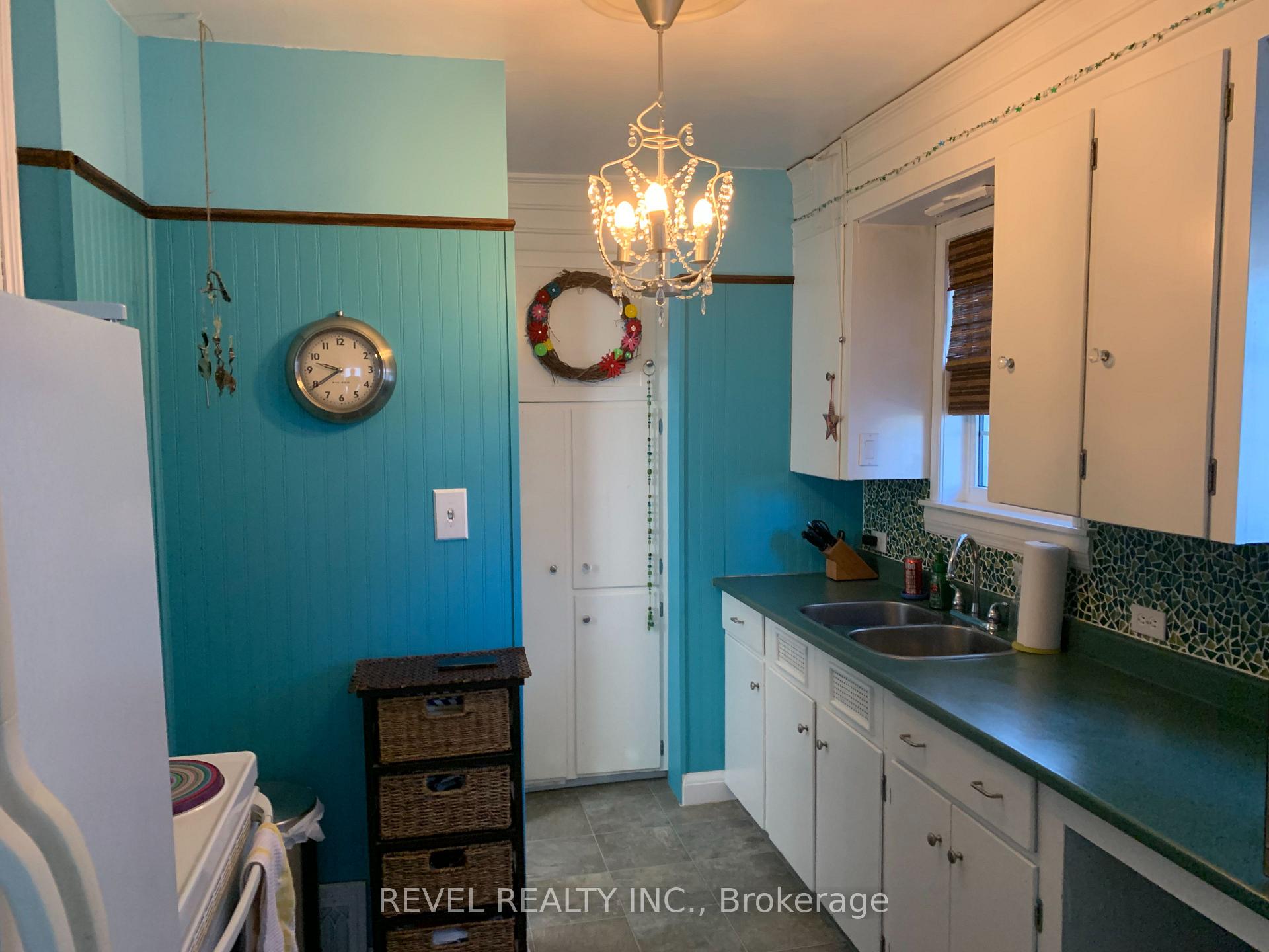 Photo 4 of 427 Harmony Street, Timmins, TNE - Hill District — HOMEH