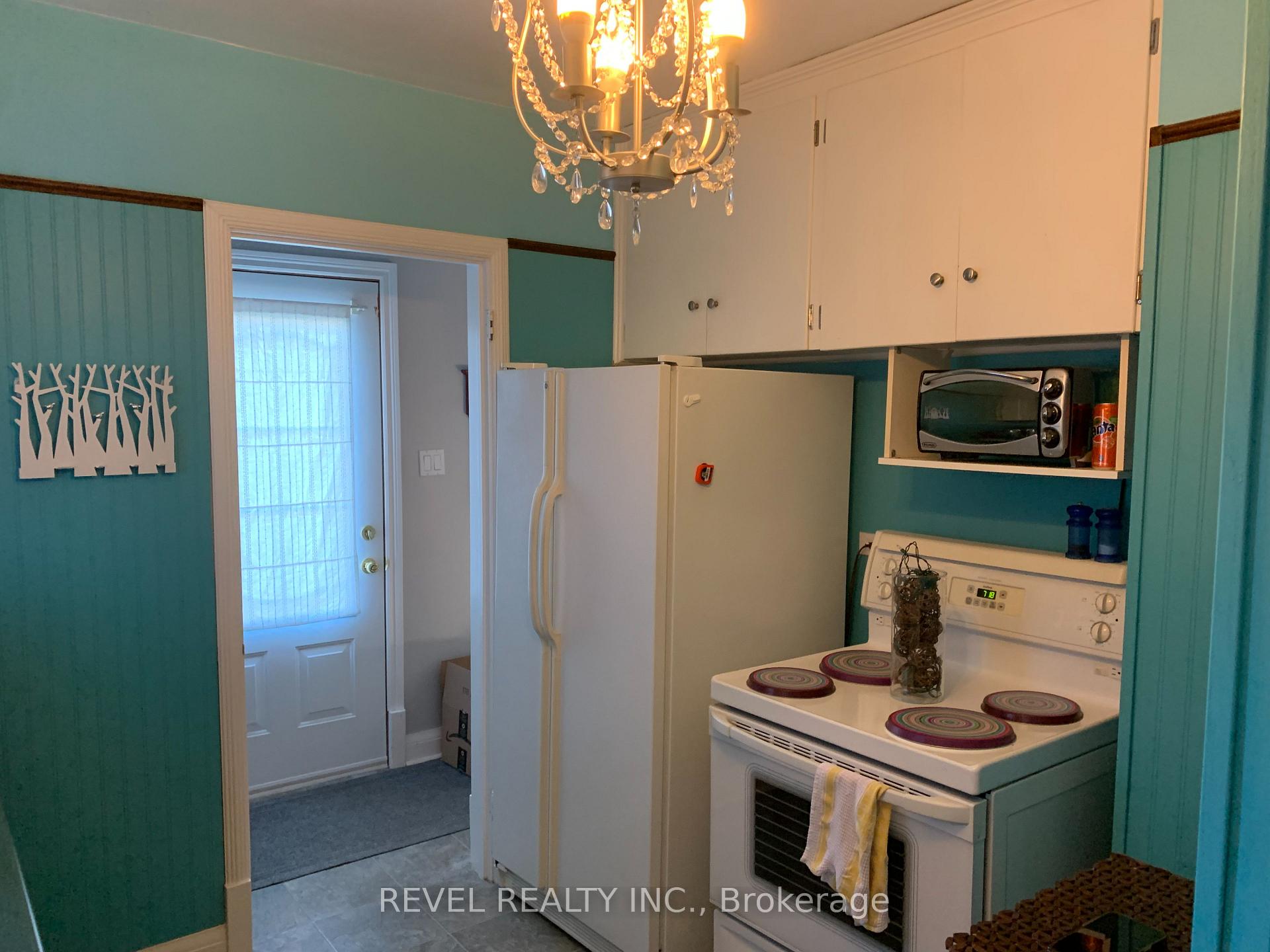 Photo 5 of 427 Harmony Street, Timmins, TNE - Hill District — HOMEH