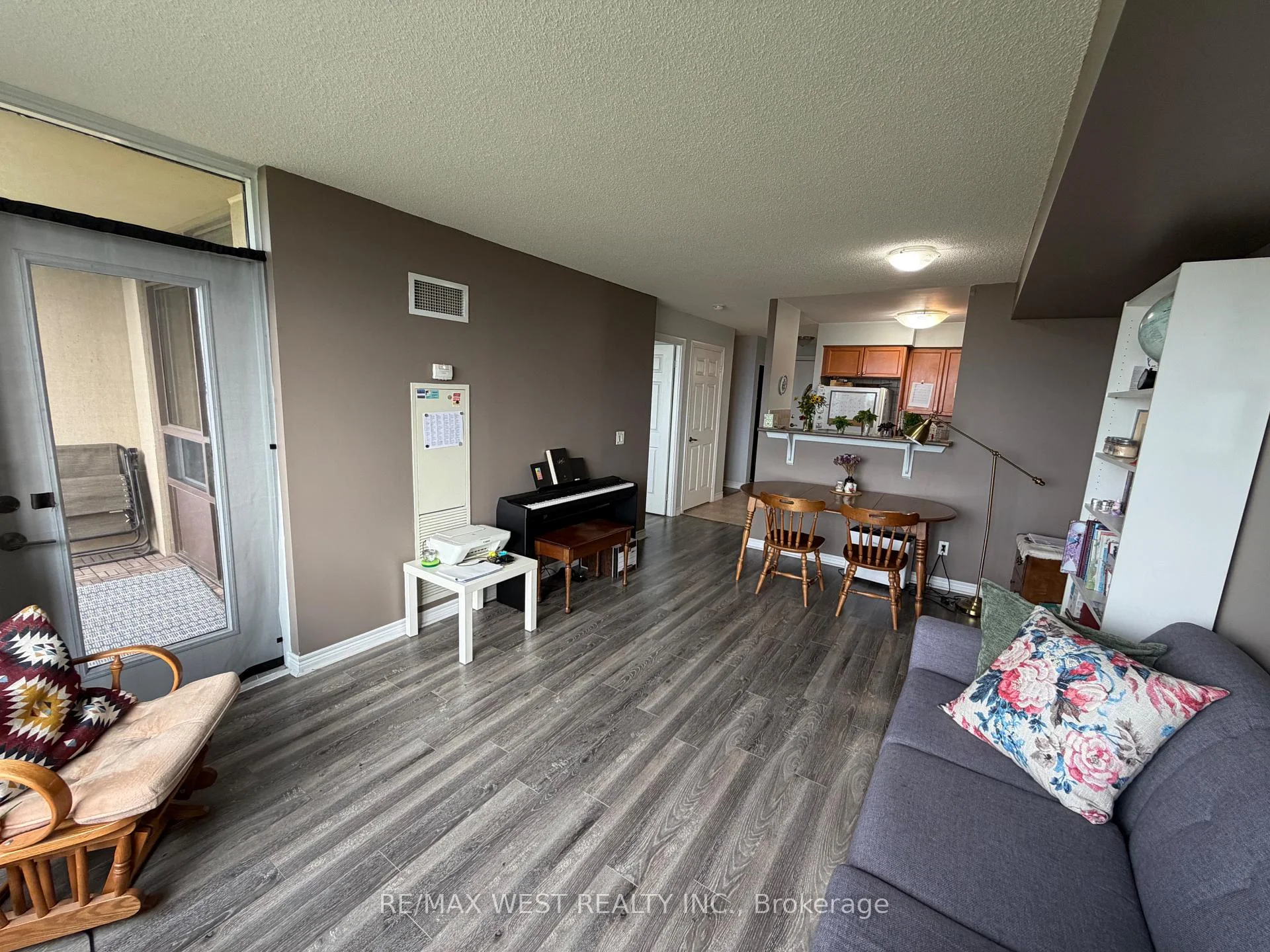 Photo 6 of Unit 2403, 710 Humberwood Boulevard, Etobicoke, West Humber-Clairville — HOMEH