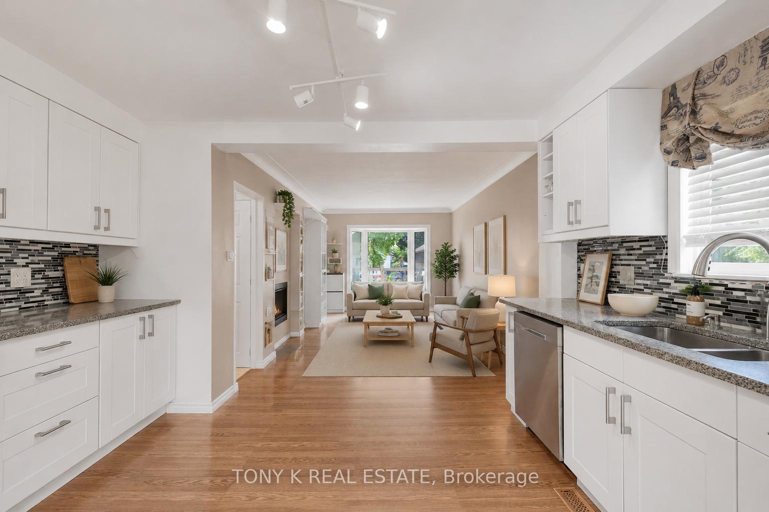 Photo 3 of 420 Waverly Street, Hamilton, McQuesten — HOMEH