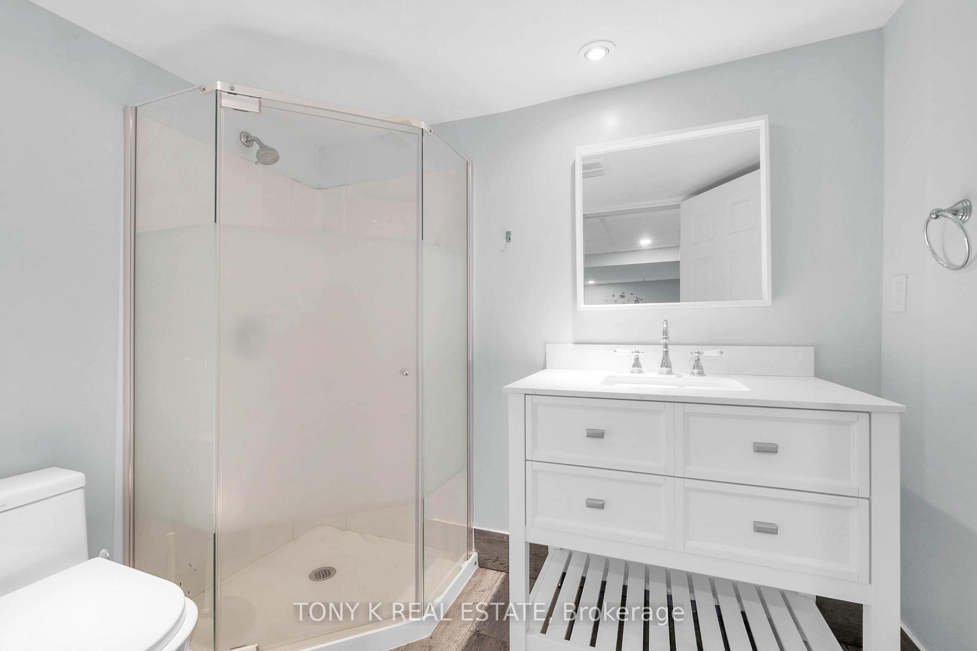 Photo 14 of 420 Waverly Street, Hamilton, McQuesten — HOMEH