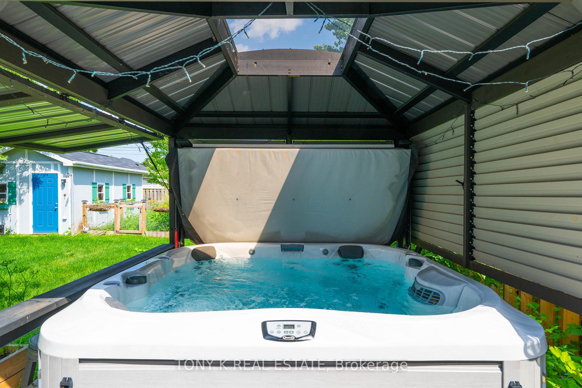 Photo 16 of 420 Waverly Street, Hamilton, McQuesten — HOMEH