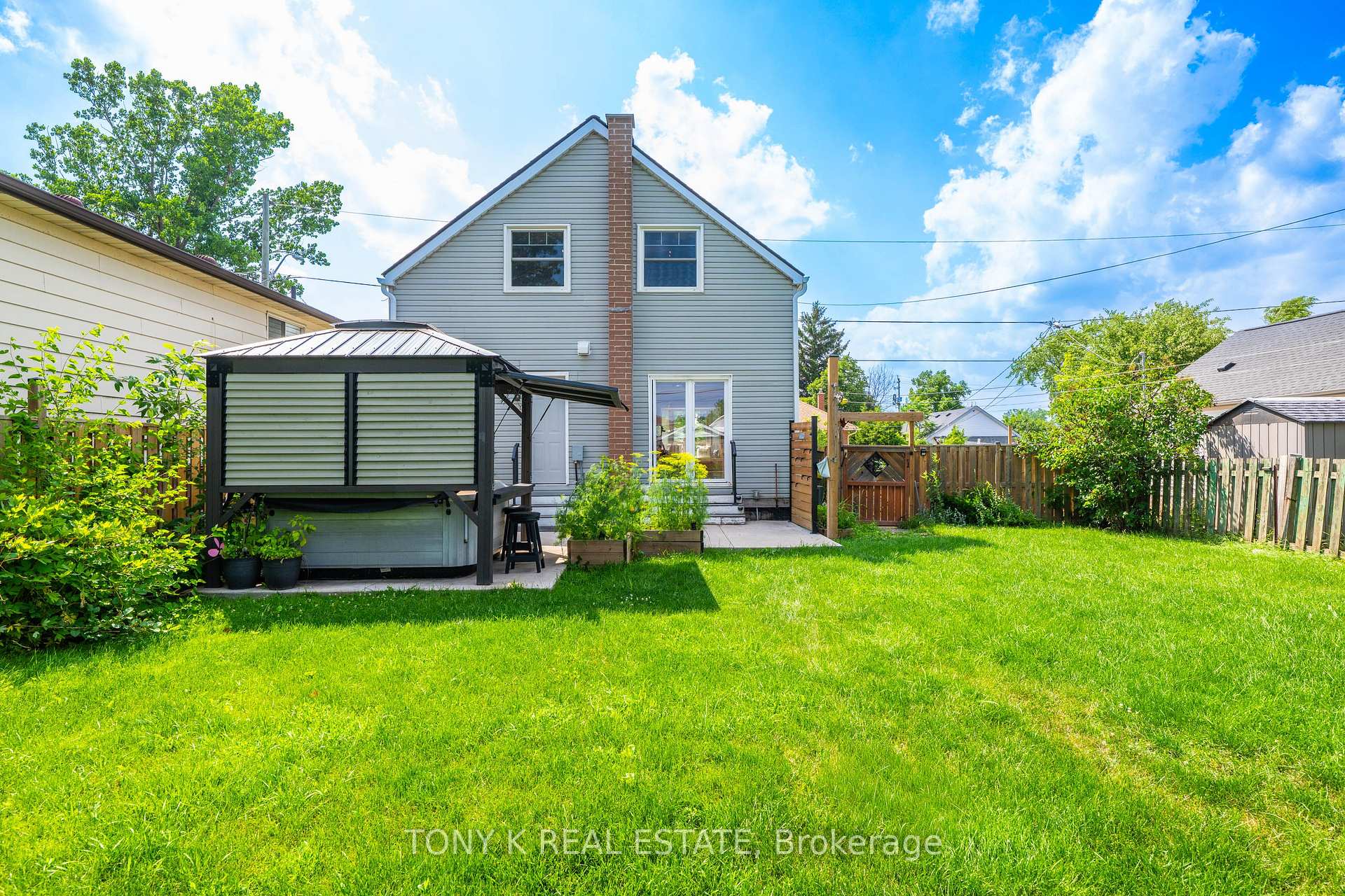 Photo 19 of 420 Waverly Street, Hamilton, McQuesten — HOMEH