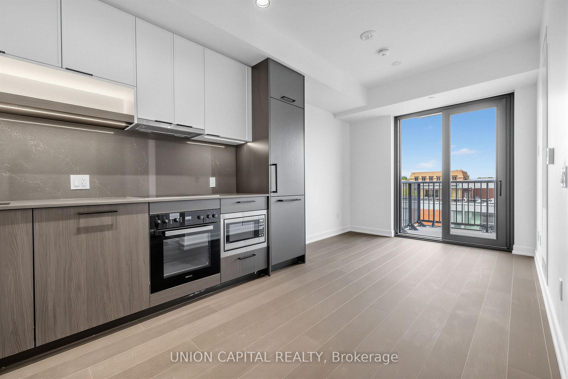Photo 6 of Unit 917, 89 Montclair Avenue, Toronto, Forest Hill South — HOMEH