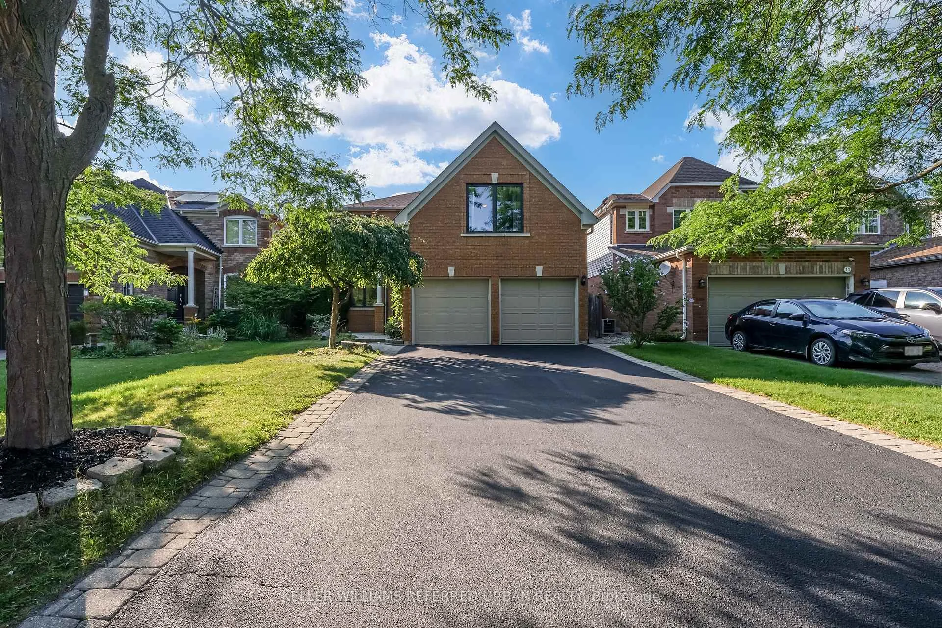 Photo 4 of 9 Stone Street, Halton Hills, Georgetown — HOMEH