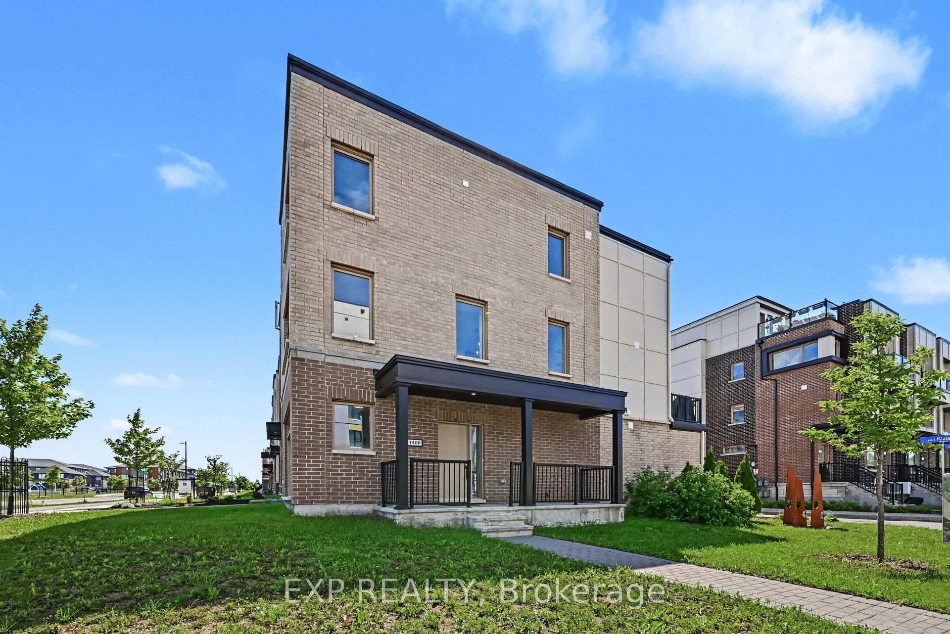 Photo 3 of 1400 Hemlock Road, Ottawa, CFB Rockcliffe and Area — HOMEH