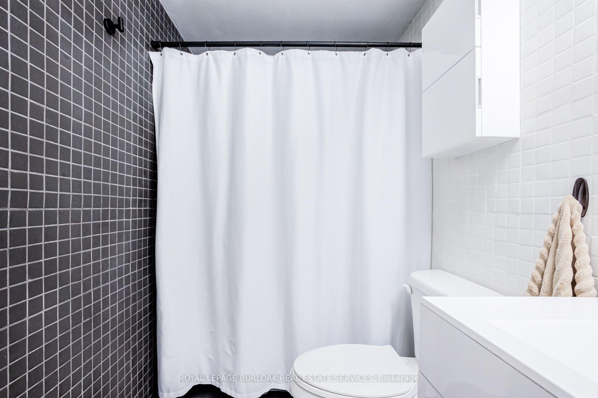 Photo 33 of Unit 1403, 36 James Street S, Hamilton, Central — HOMEH