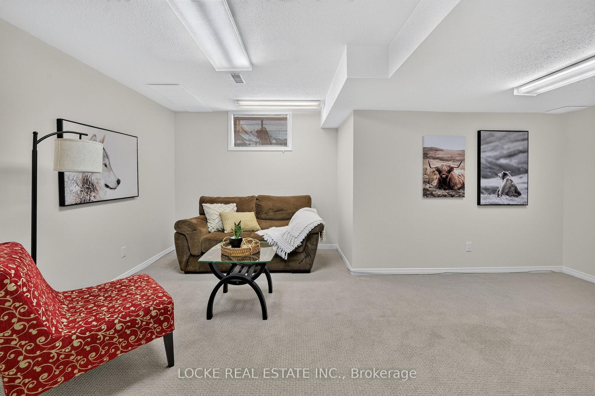 Photo 34 of 431 Lawler Crescent, Ottawa, Chatelaine Village — HOMEH