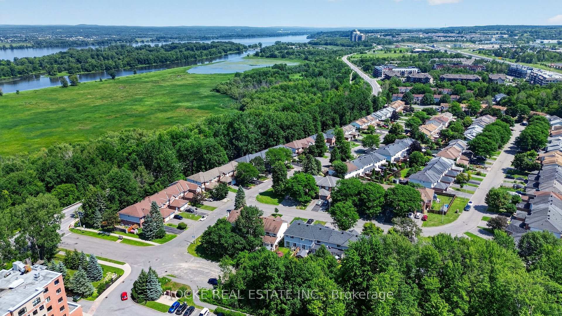 Photo 49 of 431 Lawler Crescent, Ottawa, Chatelaine Village — HOMEH