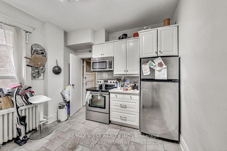 Photo 6 of 328 High Park Avenue, Toronto, Junction Area — HOMEH