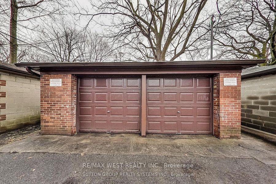 Photo 19 of 328 High Park Avenue, Toronto, Junction Area — HOMEH
