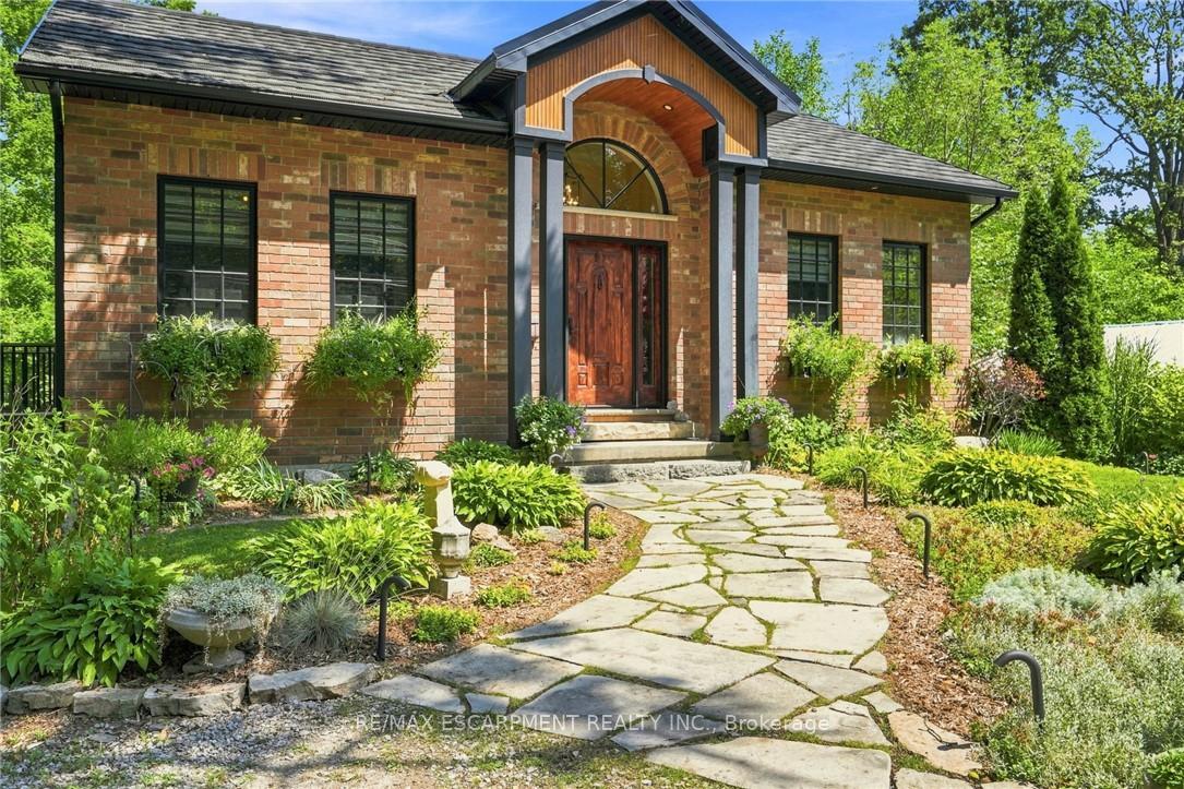 Photo 3 of 376 Moxley Road, Hamilton, Greensville — HOMEH