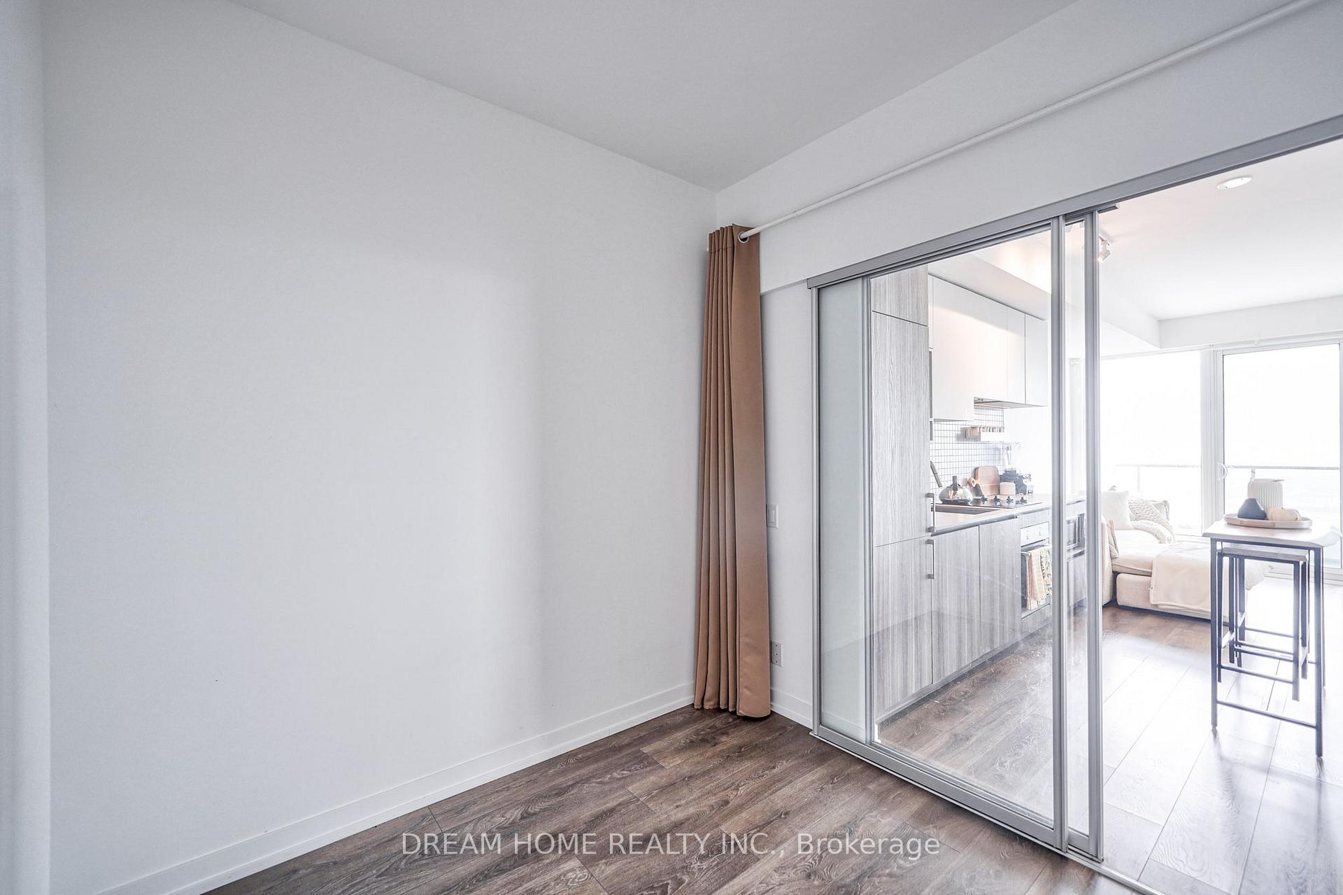Photo 10 of Unit 1908, 898 Portage Parkway, Vaughan, Vaughan Corporate Centre — HOMEH