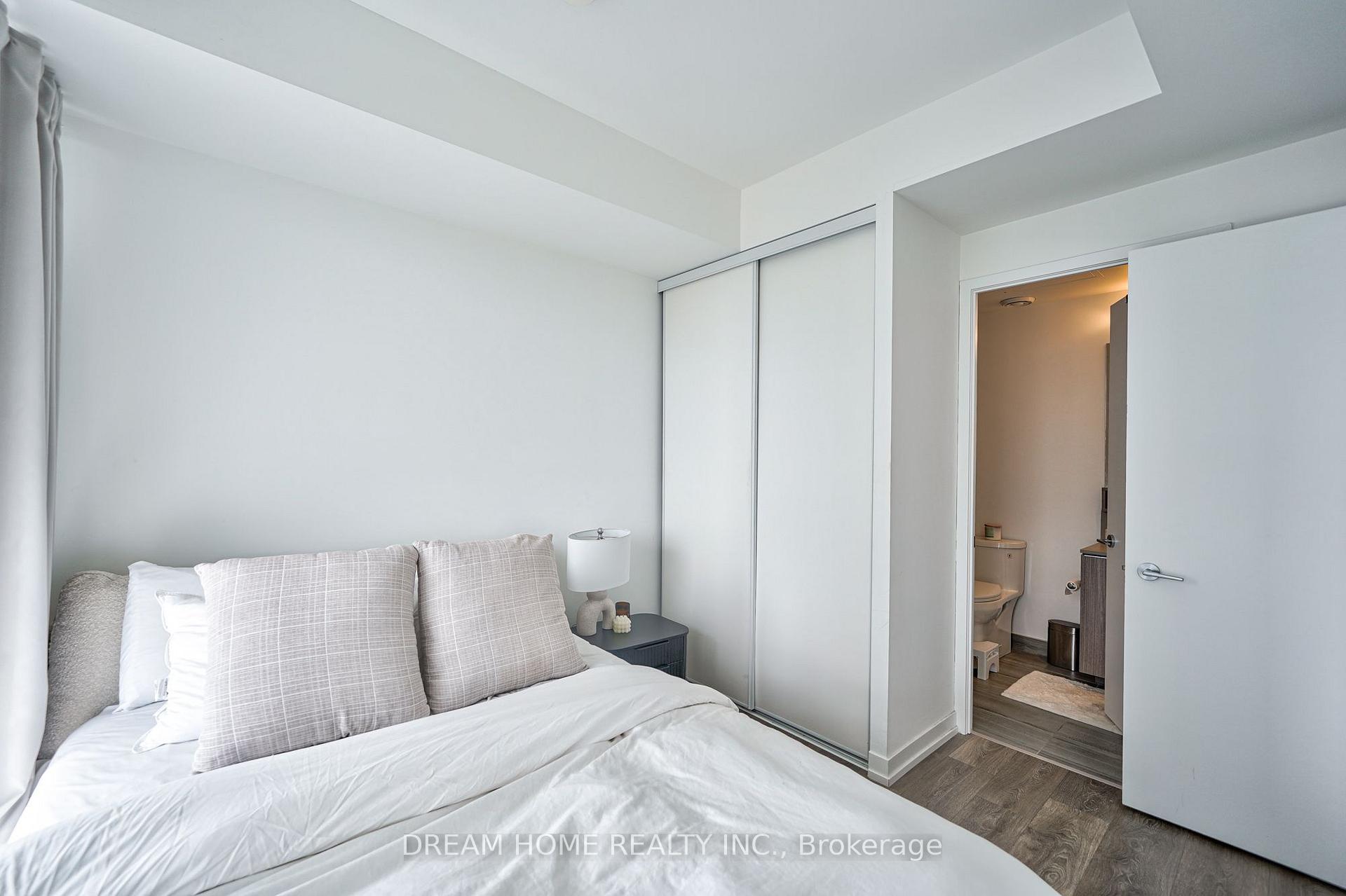 Photo 12 of Unit 1908, 898 Portage Parkway, Vaughan, Vaughan Corporate Centre — HOMEH