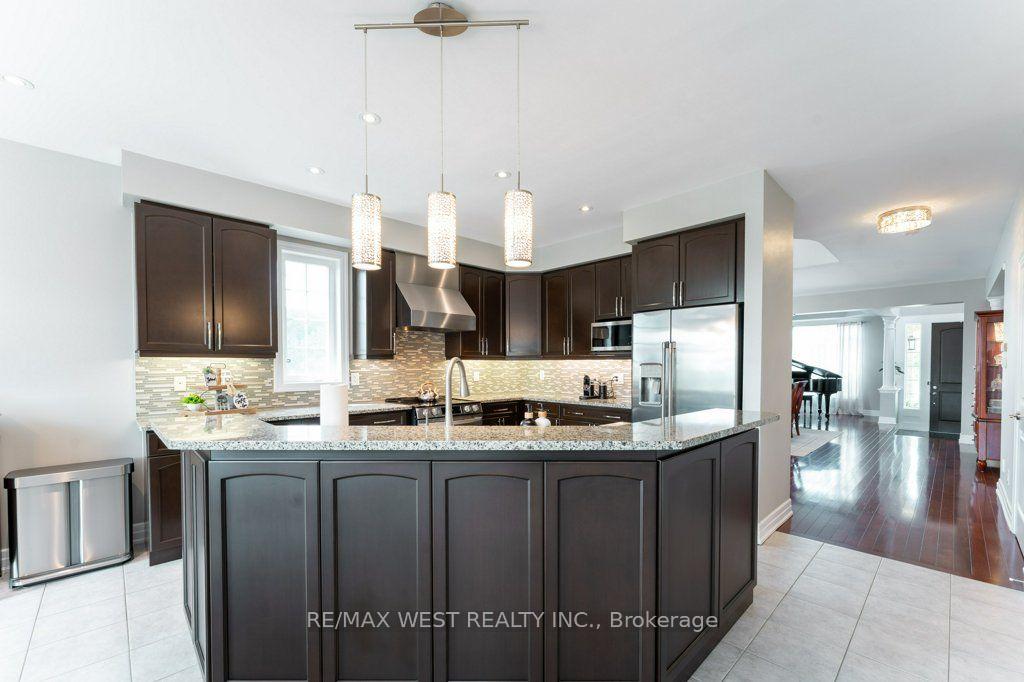 Photo 10 of 85 Aird Court, Milton, Scott — HOMEH