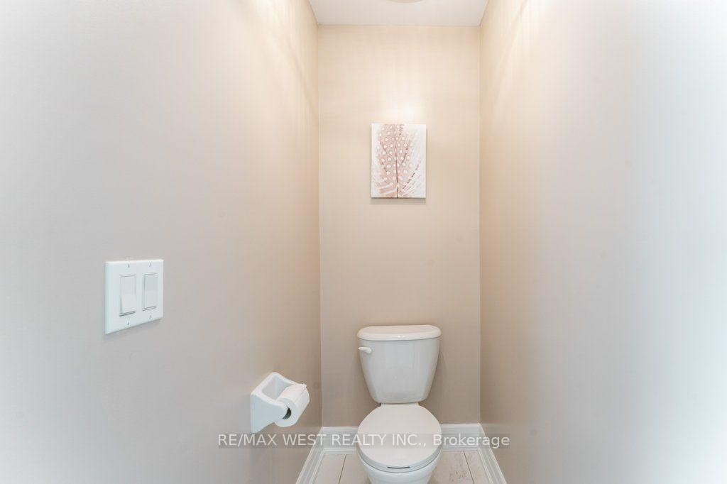 Photo 34 of 85 Aird Court, Milton, Scott — HOMEH