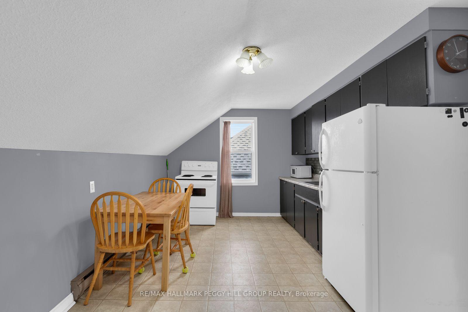 Photo 18 of 246 Mary Street, Orillia — HOMEH