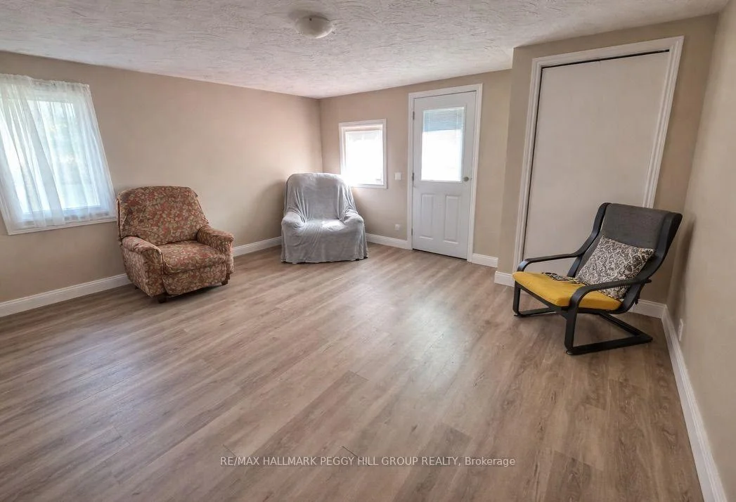 Photo 81 of 246 Mary Street, Orillia — HOMEH