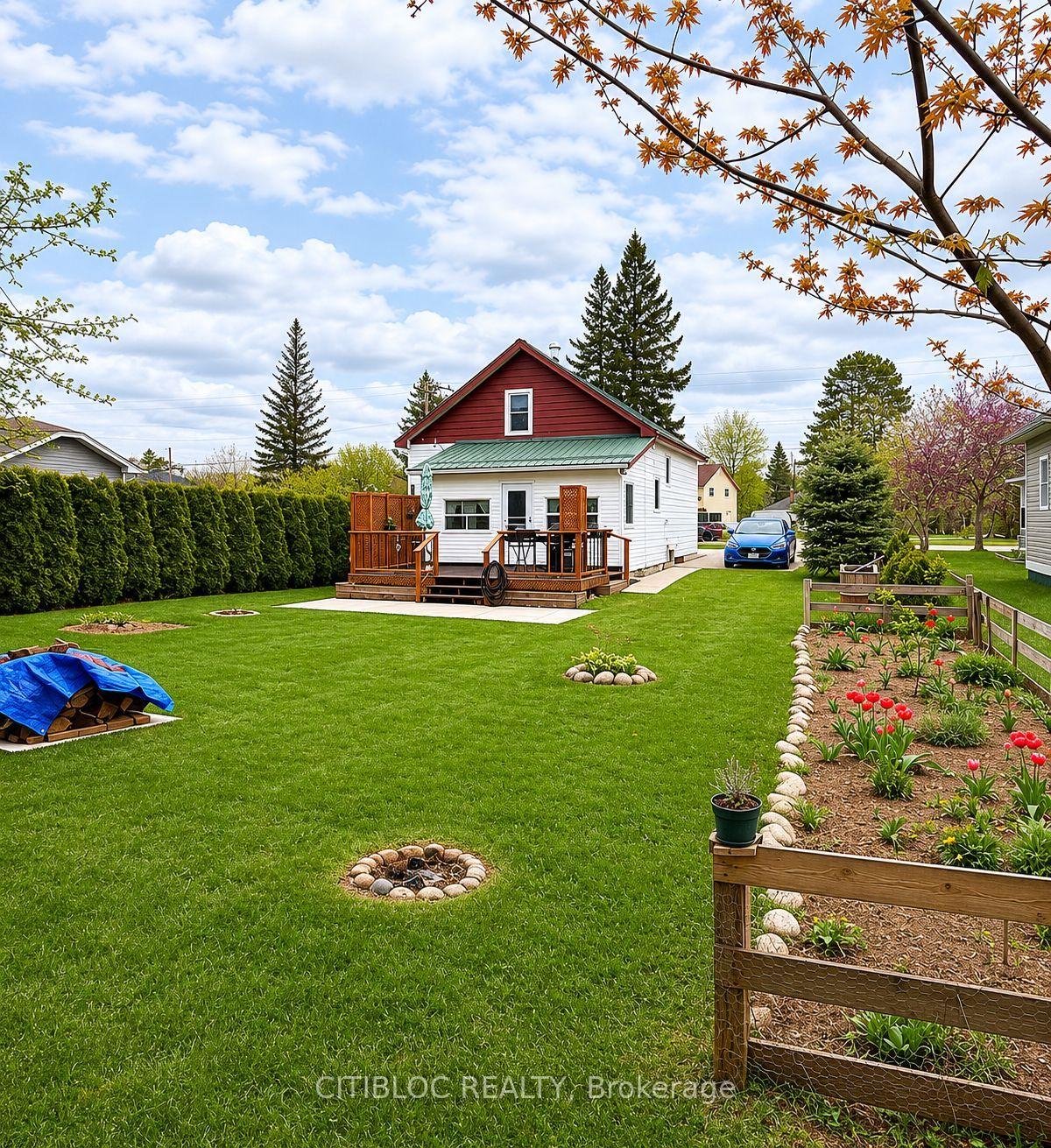 Photo 2 of 67 Ottawa Avenue, South River — HOMEH