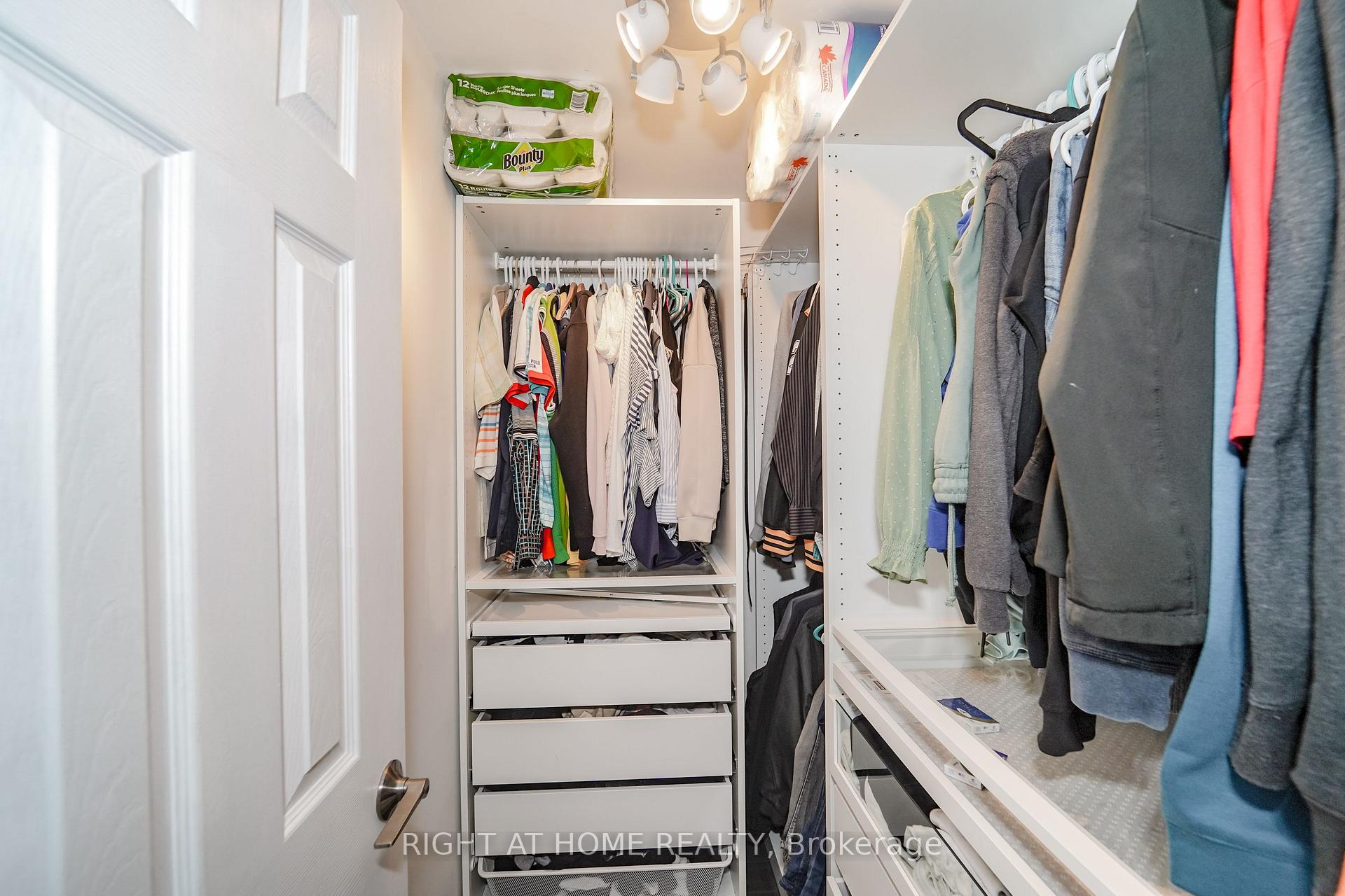 Photo 13 of 17 Clover Avenue, Barrie, Allandale Heights — HOMEH