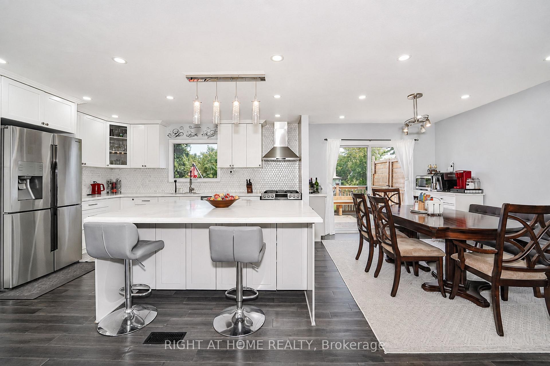 Photo 20 of 17 Clover Avenue, Barrie, Allandale Heights — HOMEH