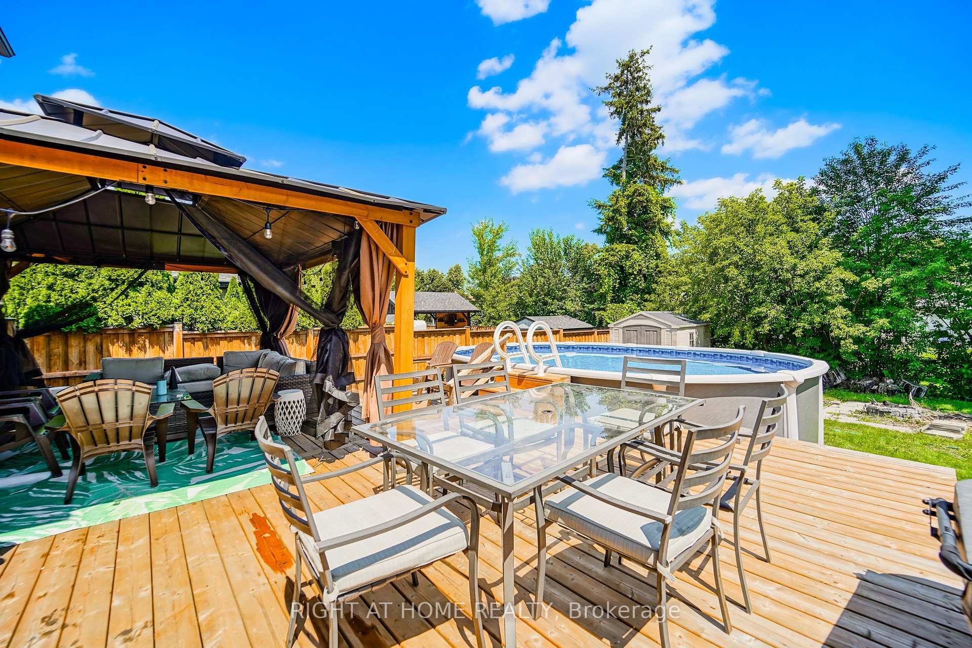 Photo 44 of 17 Clover Avenue, Barrie, Allandale Heights — HOMEH