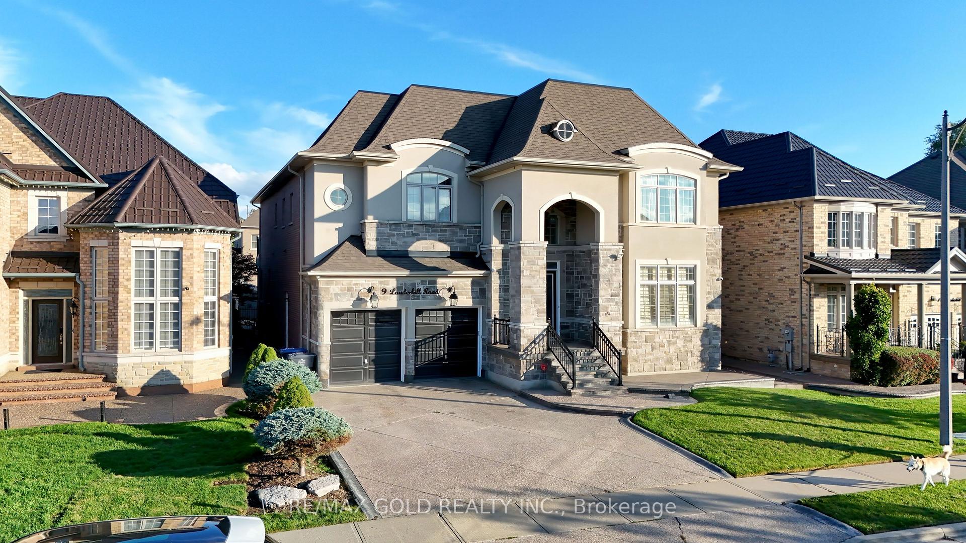 Photo 2 of 9 Lauderhill Road, Brampton, Vales of Castlemore North — HOMEH