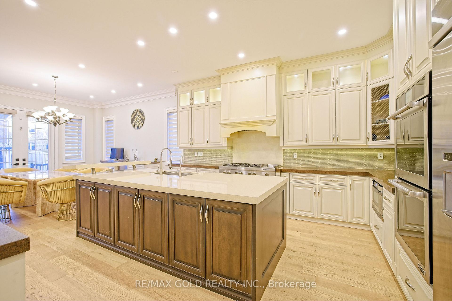 Photo 12 of 9 Lauderhill Road, Brampton, Vales of Castlemore North — HOMEH