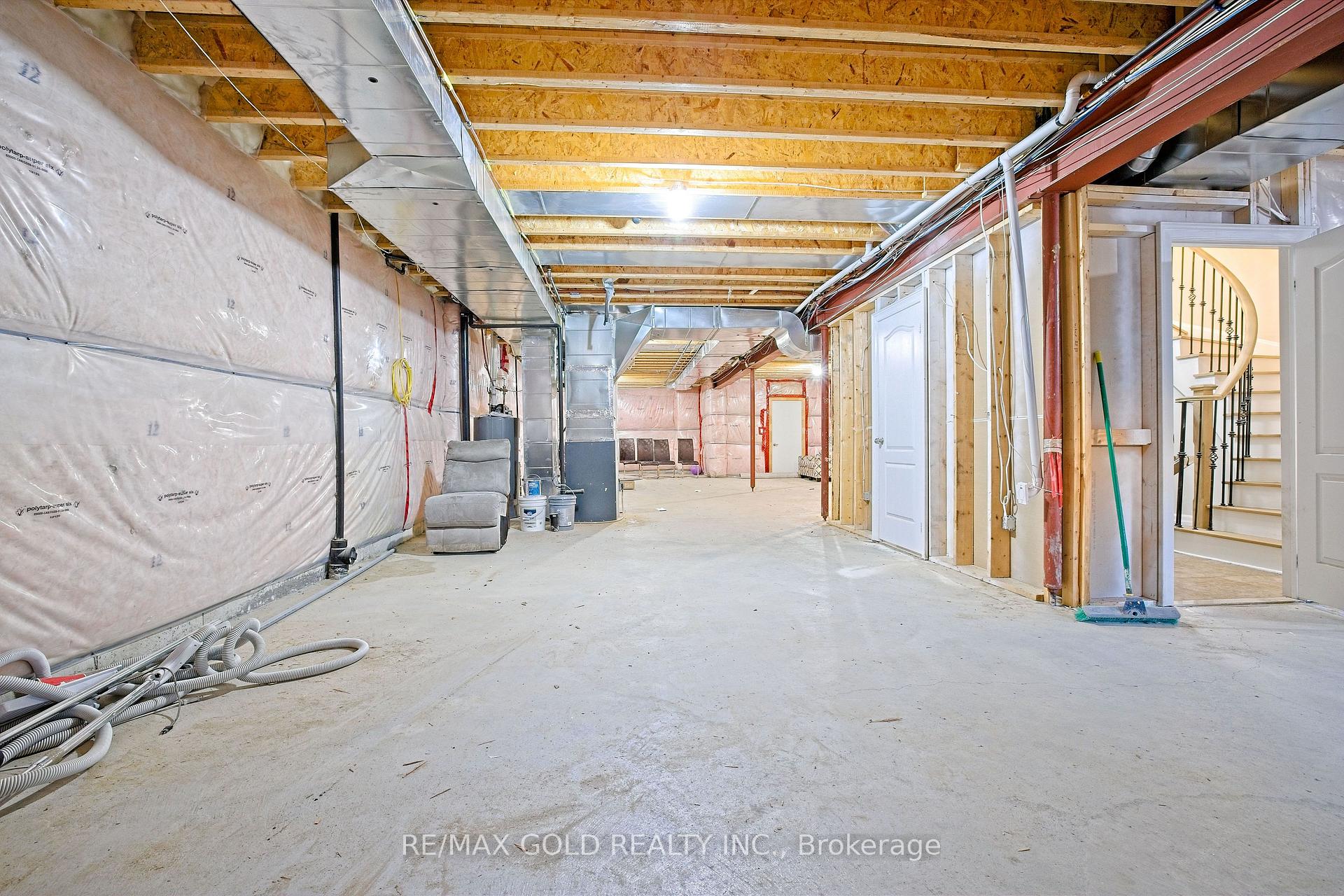 Photo 42 of 9 Lauderhill Road, Brampton, Vales of Castlemore North — HOMEH