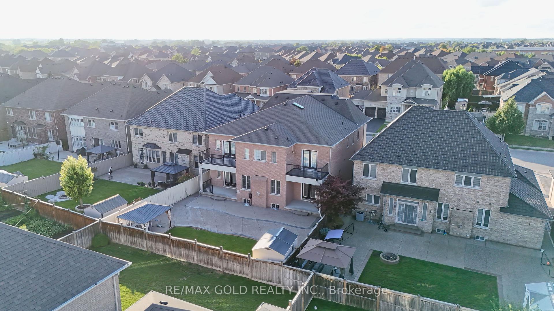 Photo 49 of 9 Lauderhill Road, Brampton, Vales of Castlemore North — HOMEH