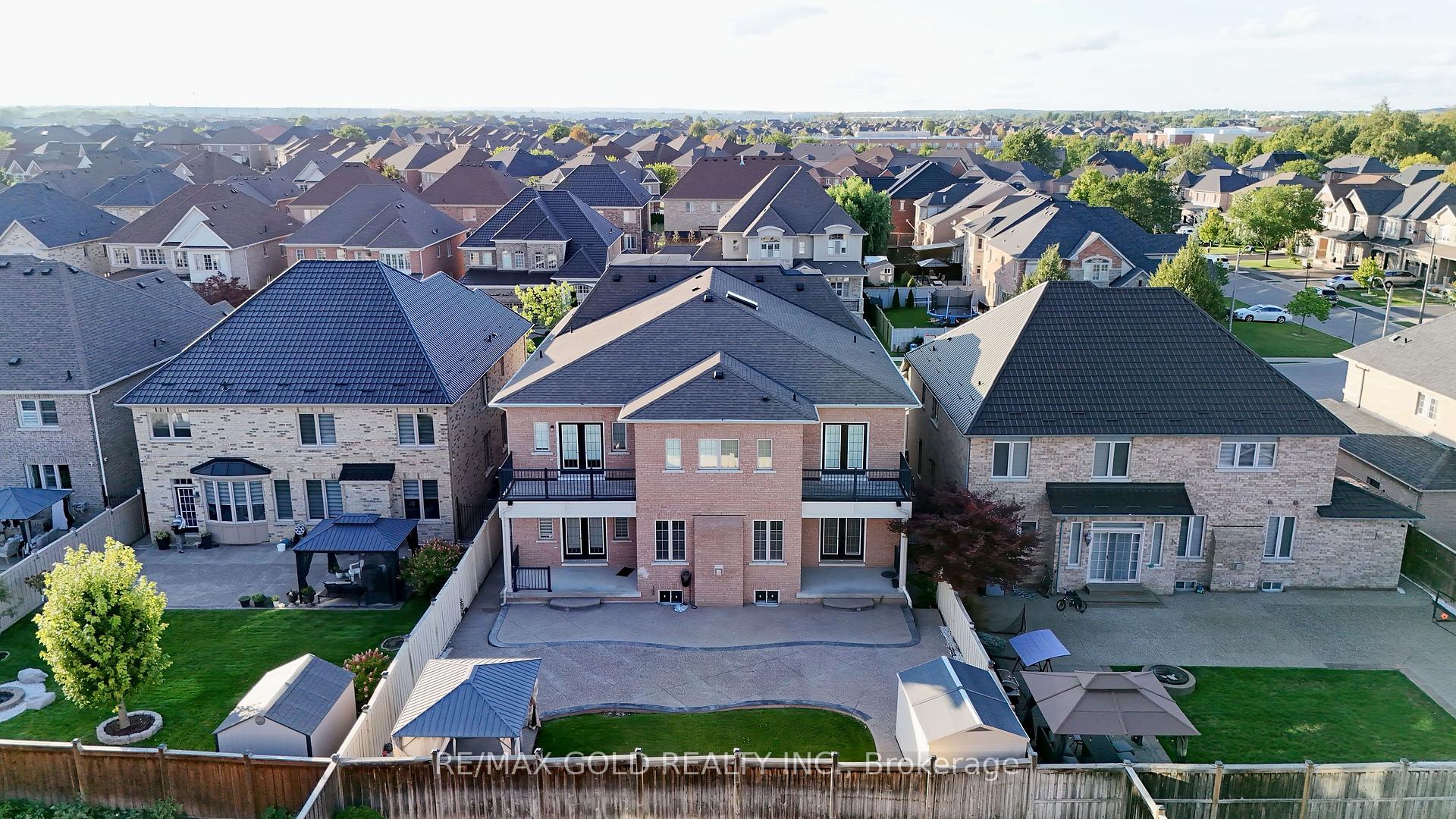Photo 50 of 9 Lauderhill Road, Brampton, Vales of Castlemore North — HOMEH