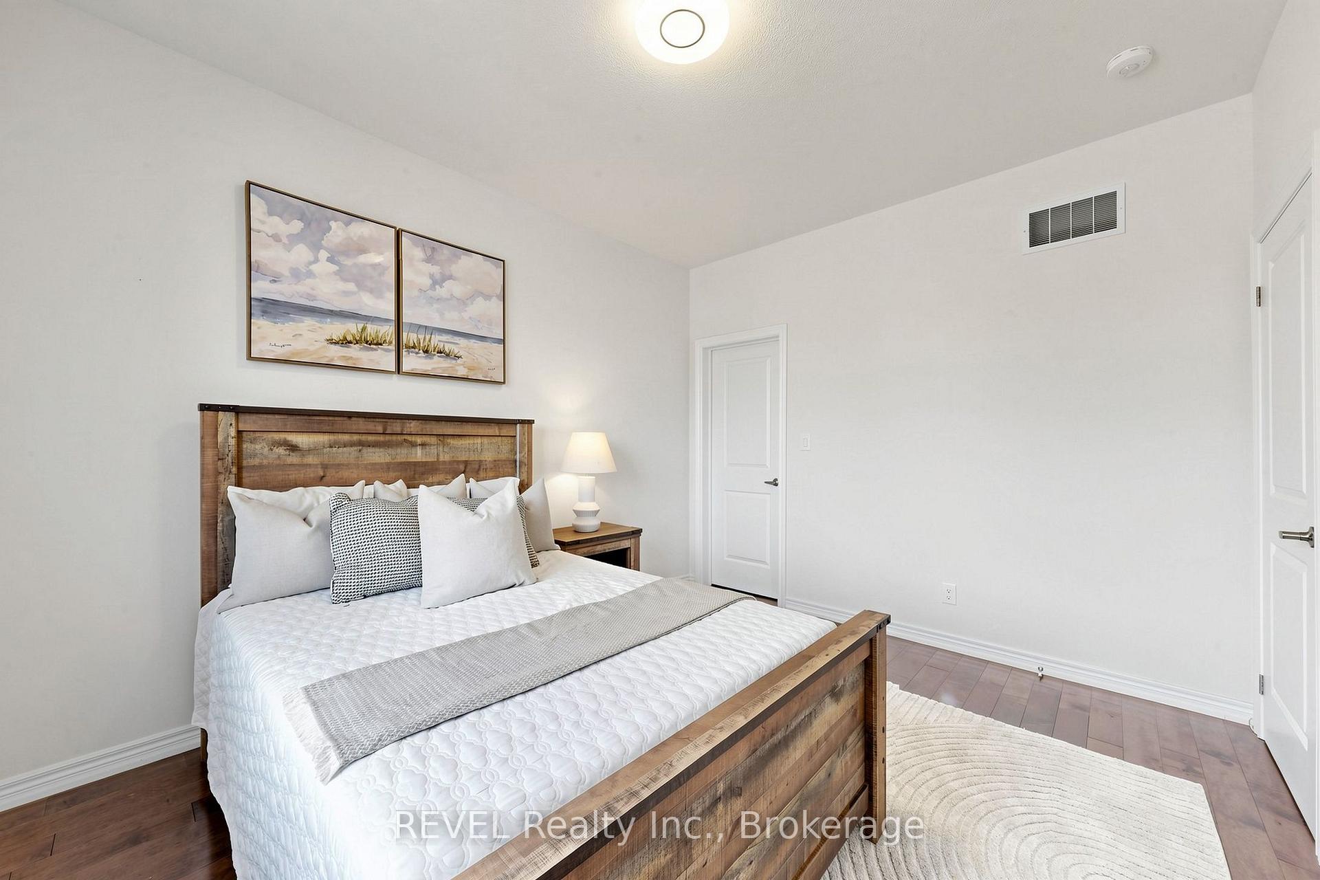 Photo 33 of 993 Lockie Drive, Oshawa, Kedron — HOMEH