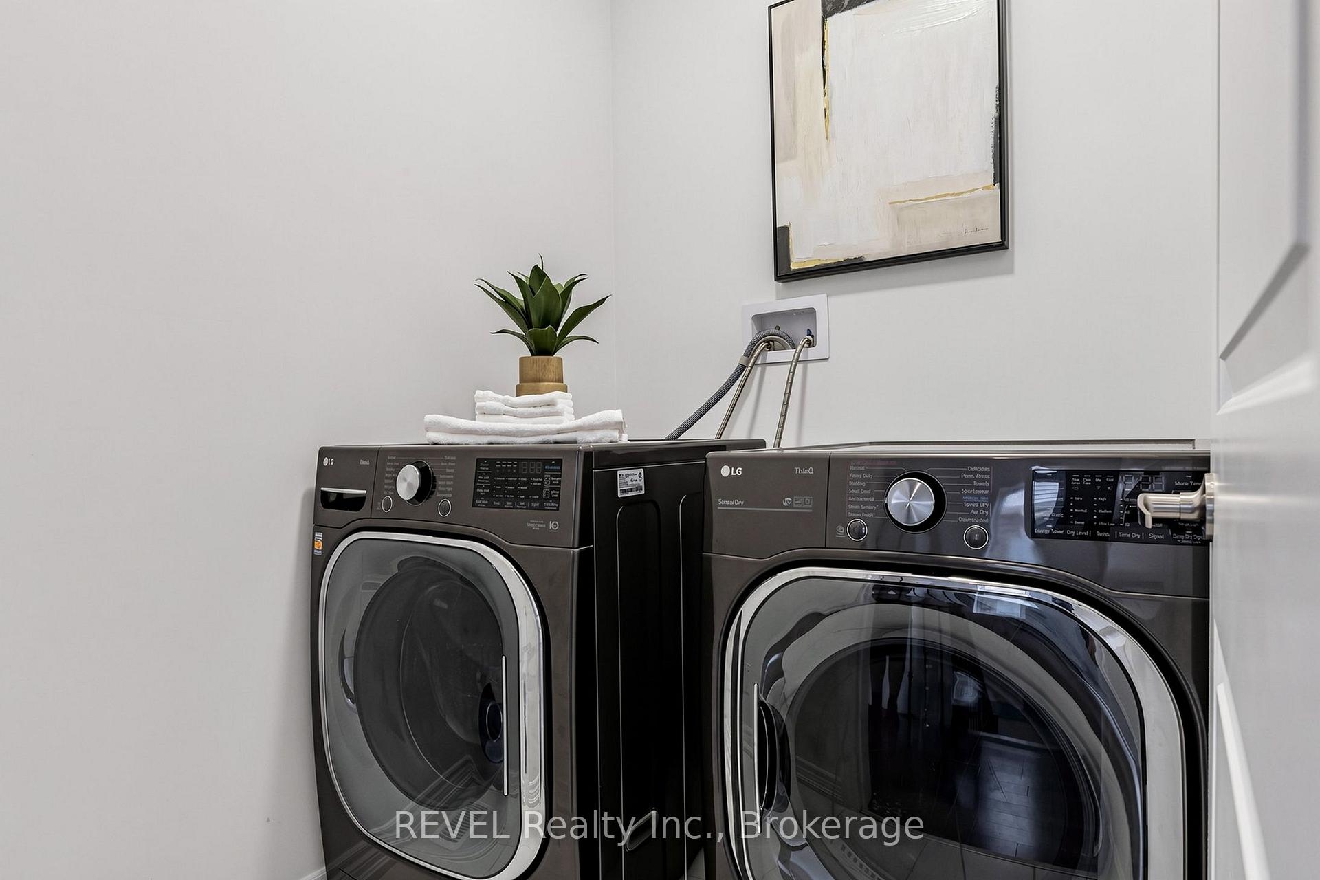 Photo 39 of 993 Lockie Drive, Oshawa, Kedron — HOMEH