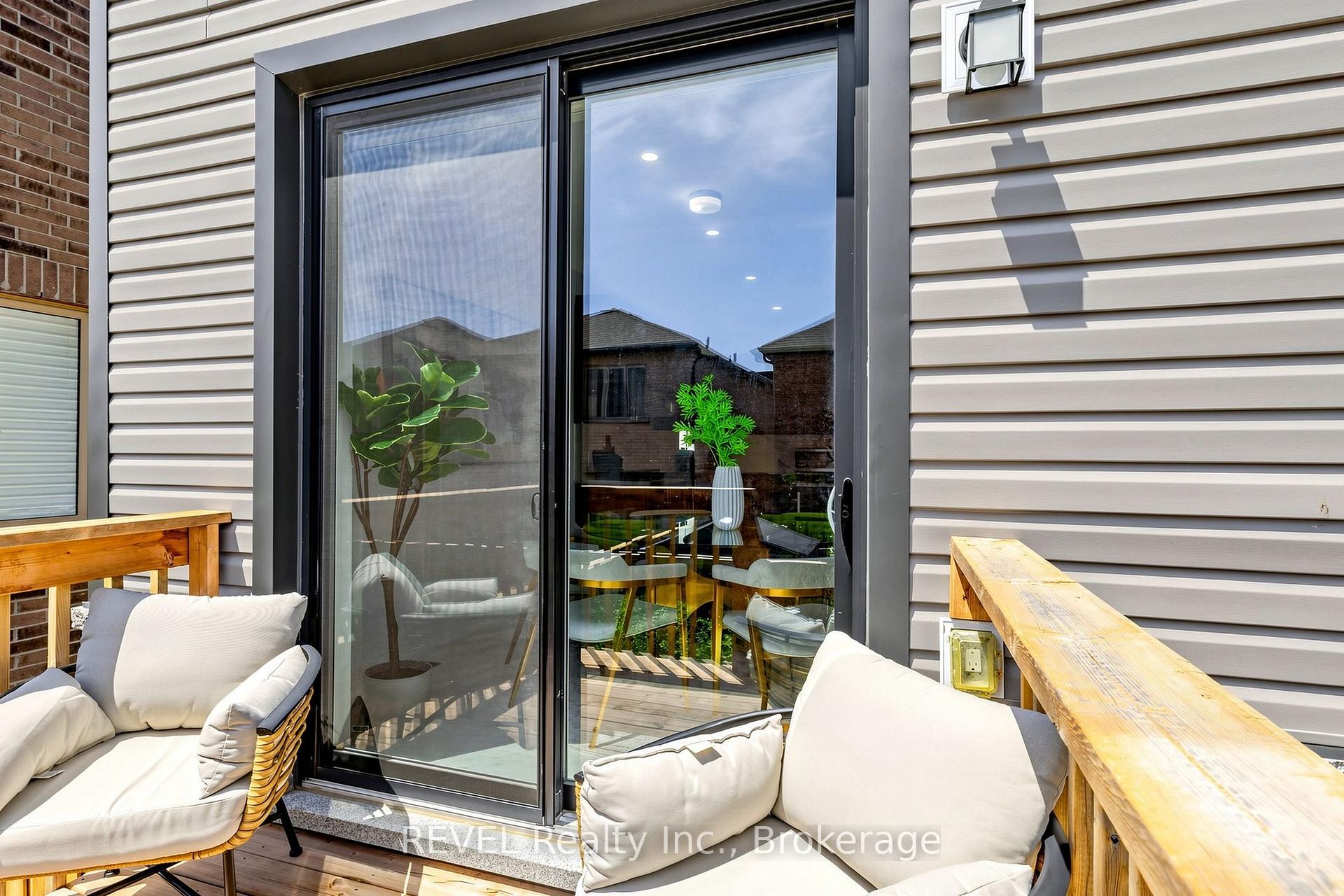 Photo 44 of 993 Lockie Drive, Oshawa, Kedron — HOMEH