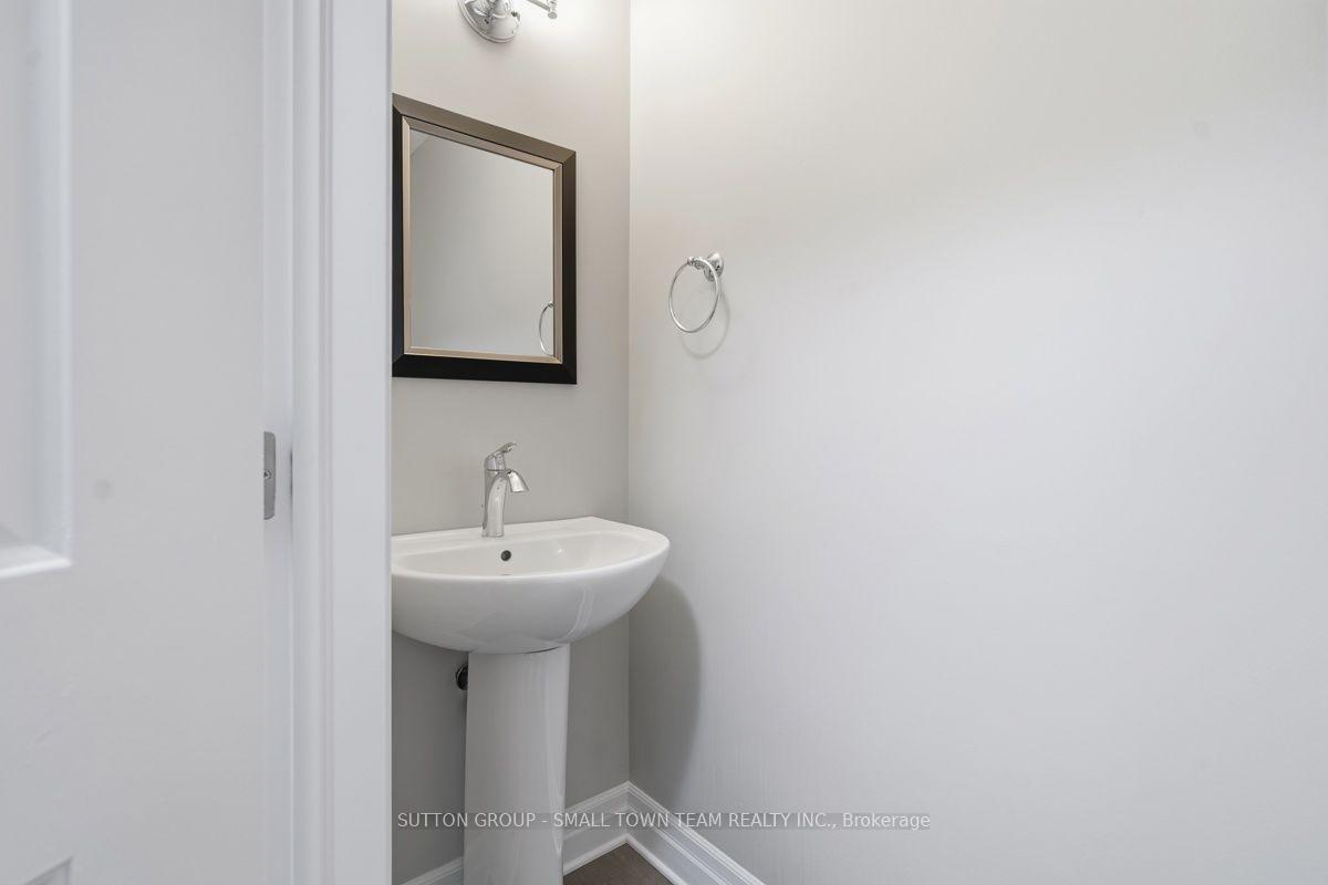 Photo 25 of 122 Gilmour Drive, Lucan Biddulph, Lucan — HOMEH
