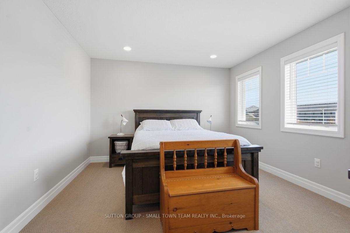 Photo 28 of 122 Gilmour Drive, Lucan Biddulph, Lucan — HOMEH