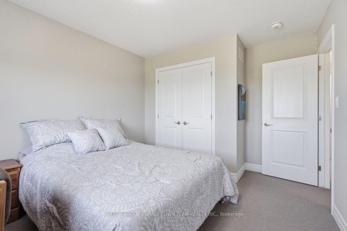 Photo 33 of 122 Gilmour Drive, Lucan Biddulph, Lucan — HOMEH