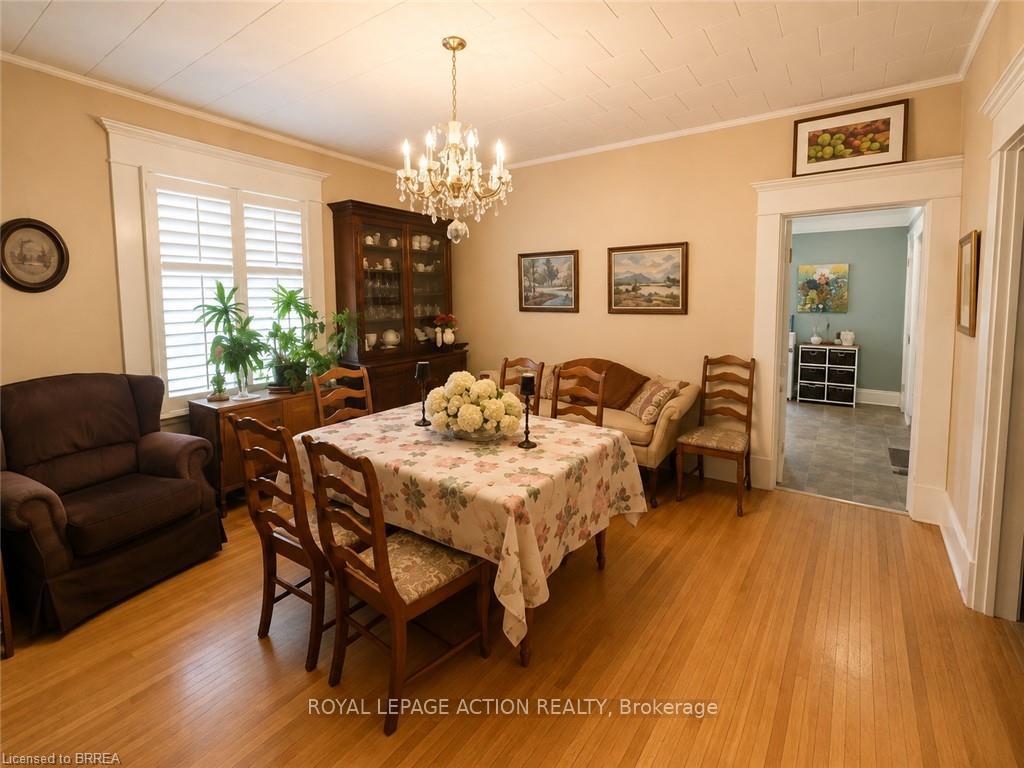 Photo 5 of 49 Palmerston Avenue, Brantford, North Ward — HOMEH