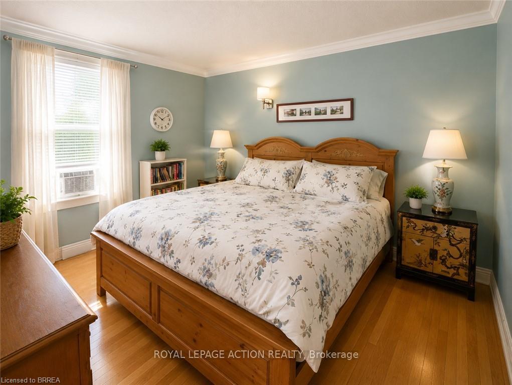 Photo 11 of 49 Palmerston Avenue, Brantford, North Ward — HOMEH