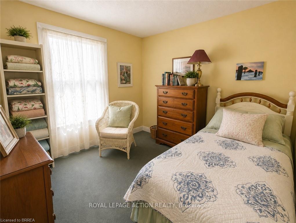 Photo 14 of 49 Palmerston Avenue, Brantford, North Ward — HOMEH