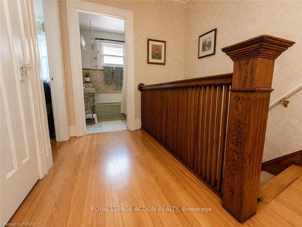Photo 20 of 49 Palmerston Avenue, Brantford, North Ward — HOMEH