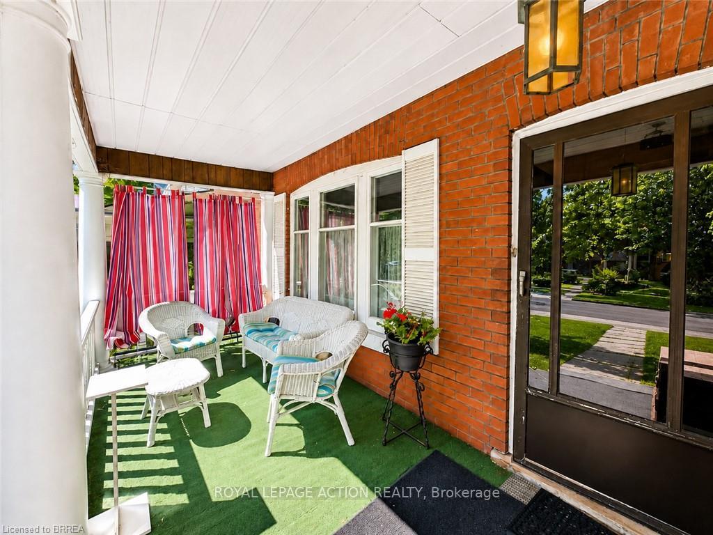 Photo 25 of 49 Palmerston Avenue, Brantford, North Ward — HOMEH